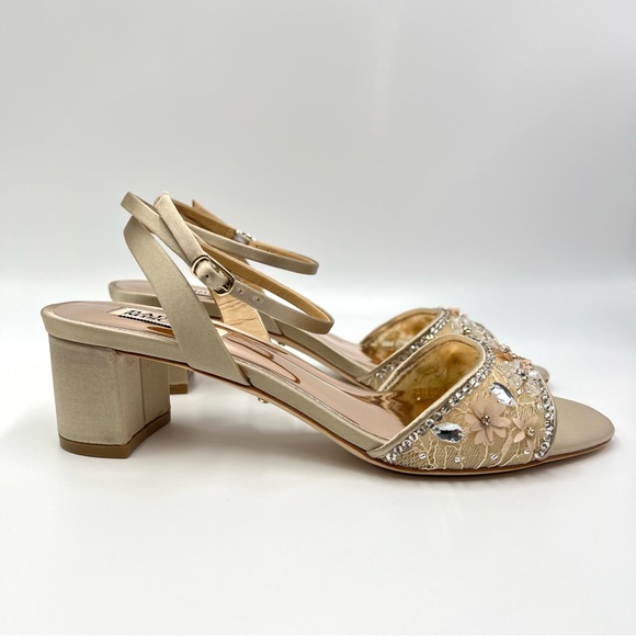 Badgley Mischka Taylin Pearl Nude Satin Jeweled Block Heel Dress Sandals Shoes - Picture 2 of 15